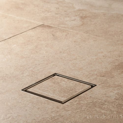 Pestan zuhanyfolyóka Confluo Standard burkolható 10 x10 cm