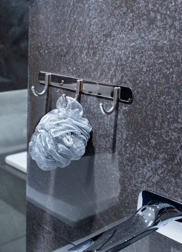 AWD Csepplehúzó krómozott, öntapadós fém tartóval (1768)