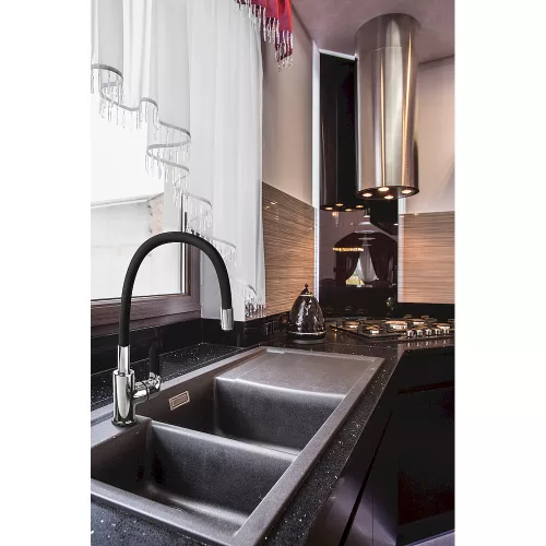 Invena JOGA konyhai csaptelep, álló, flexibilis kifolyócsővel, fekete-króm