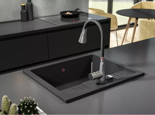 Ferro Zumba II konyhai csaptelep, 2 funkciós elasztikus FEKETE kifolyóval BZA42B