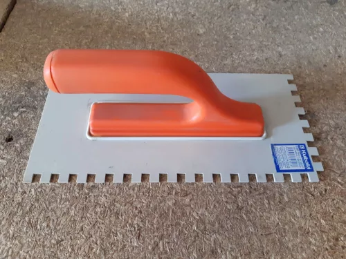 Kubala 0303 glettelő müanyag fogazott 130 x 270 8 x 8